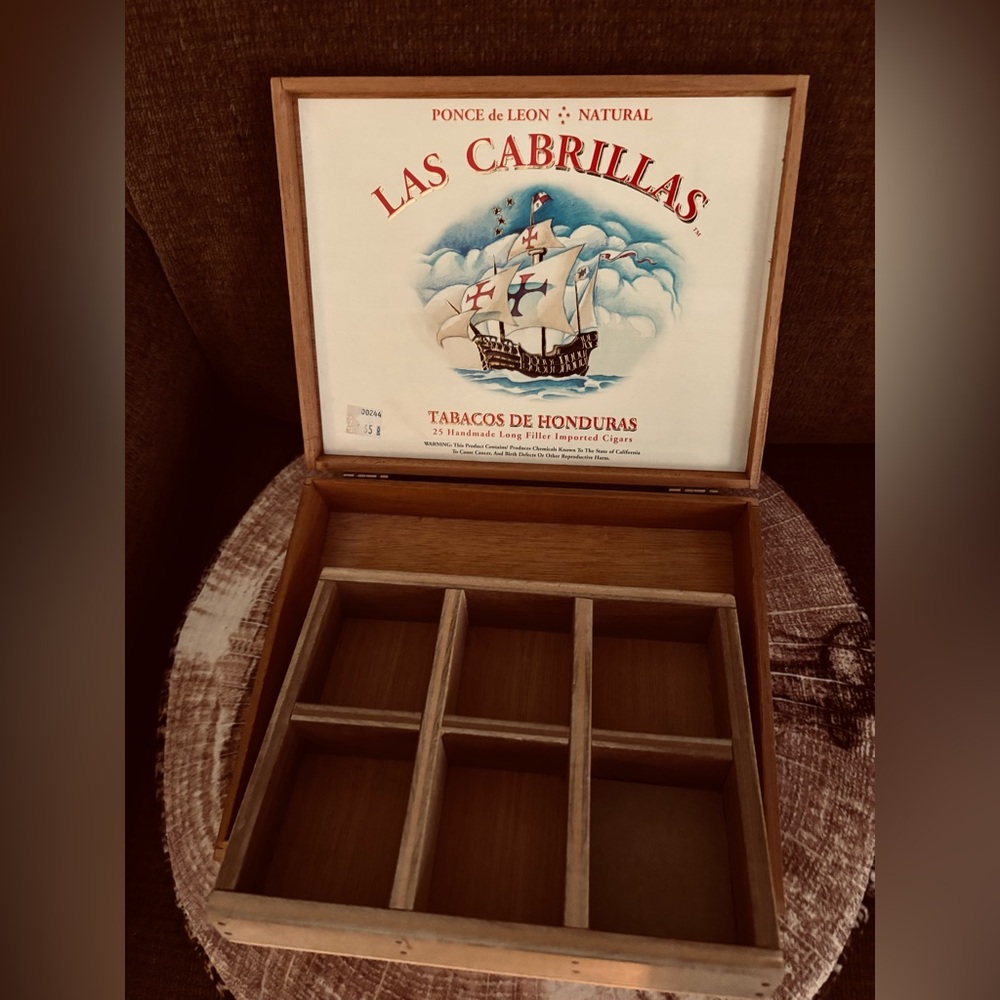 Las Cabrillas Wooden Cigar Box - Dresser/Desk Valet